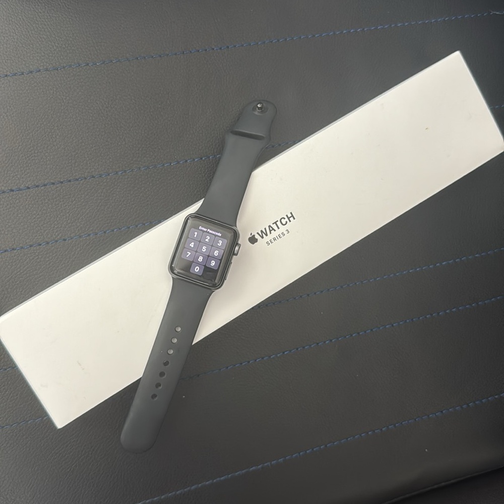 Apple Watch Series 3 with Box and 7 Watch Bands!